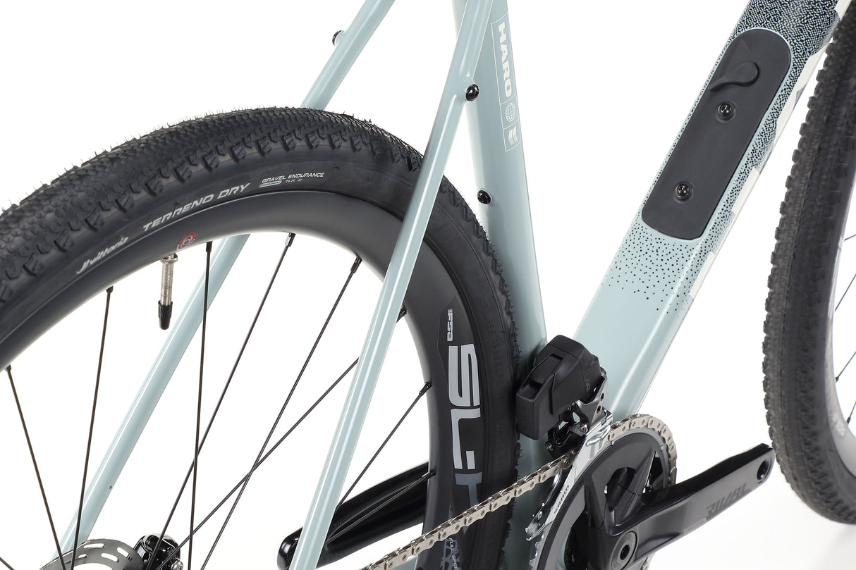 Haro Buzzard 1 – rower gravelowy z karbonową ramą i napędem SRAM Rival AXS