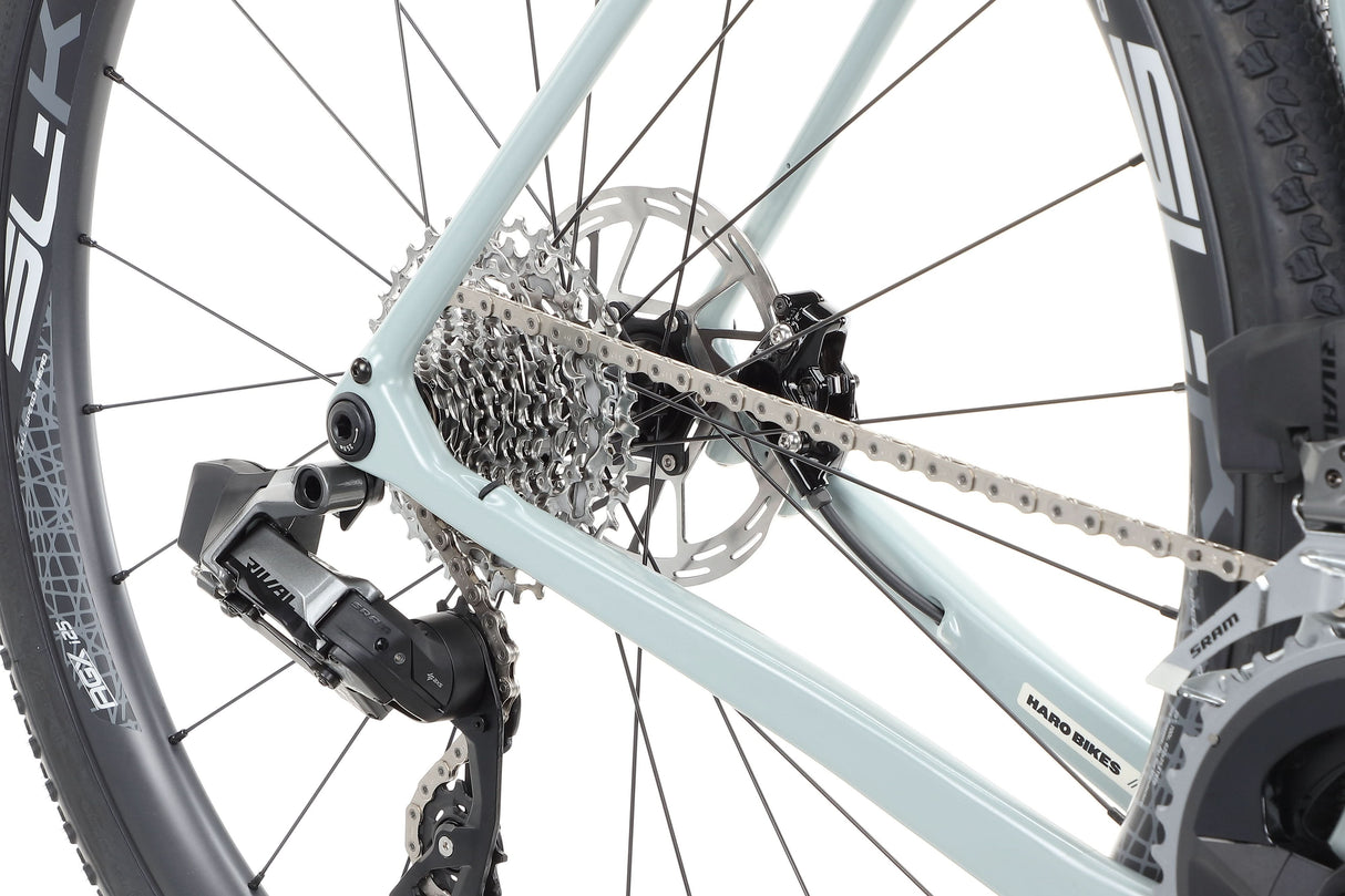 Haro Buzzard 1 – rower gravelowy z karbonową ramą i napędem SRAM Rival AXS