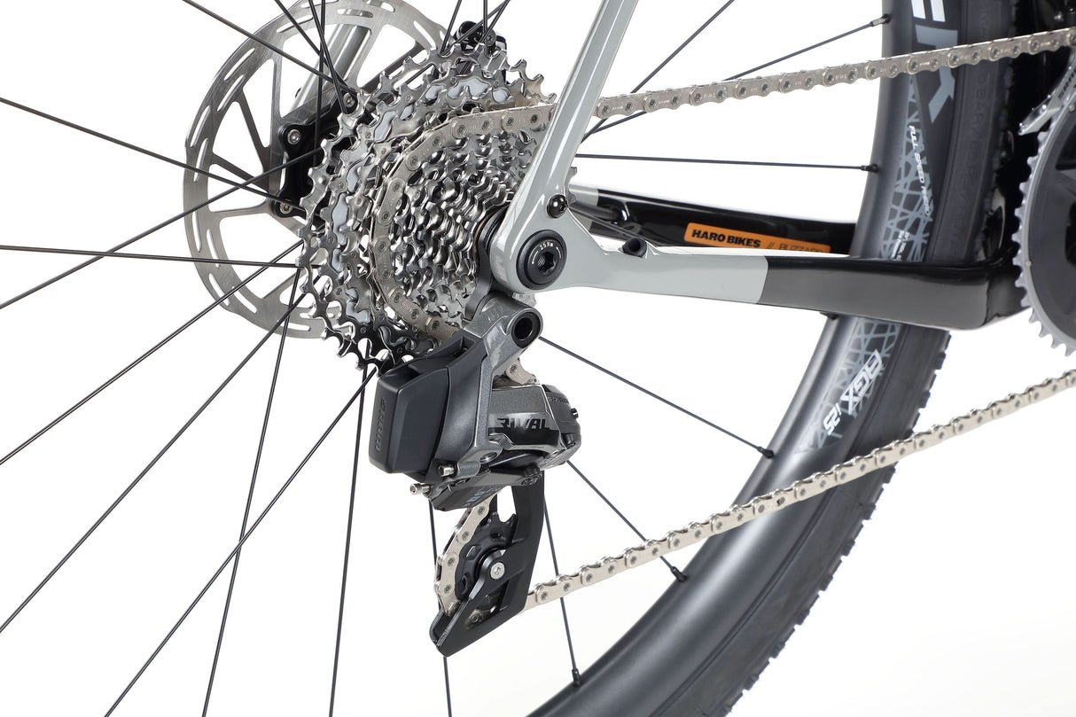 Haro Buzzard 1 – rower gravelowy z karbonową ramą i napędem SRAM Rival AXS