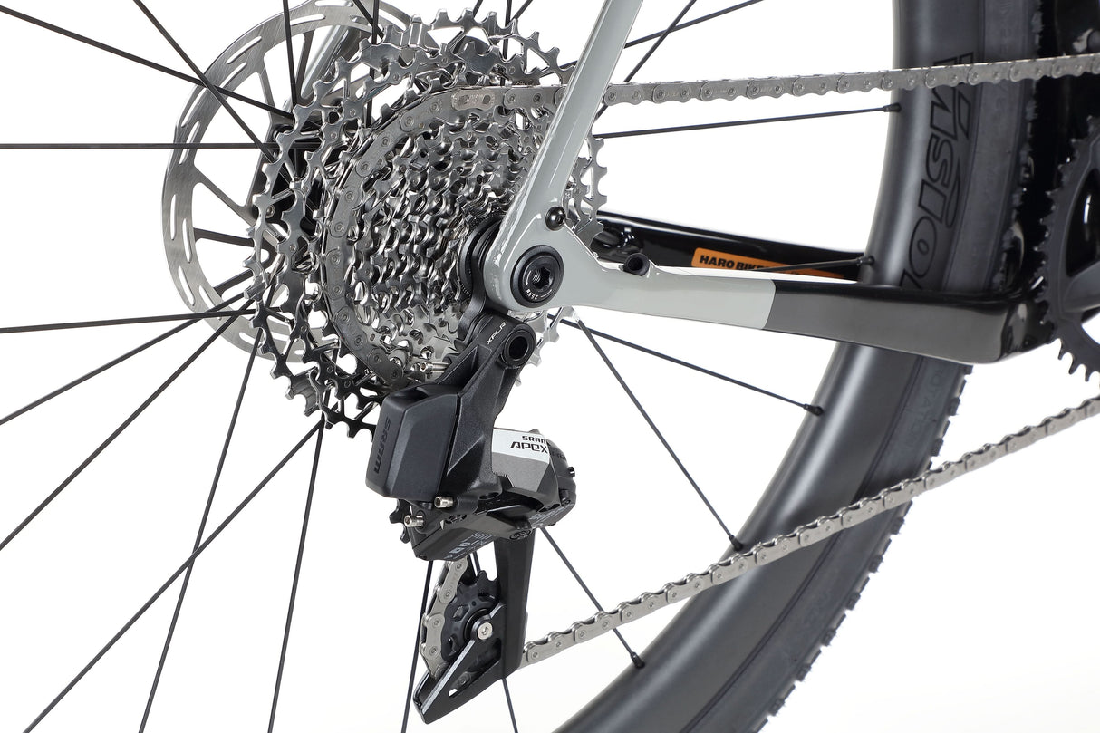 Haro Buzzard Carbon 2 – gravelowy rower z karbonową ramą i napędem SRAM Apex