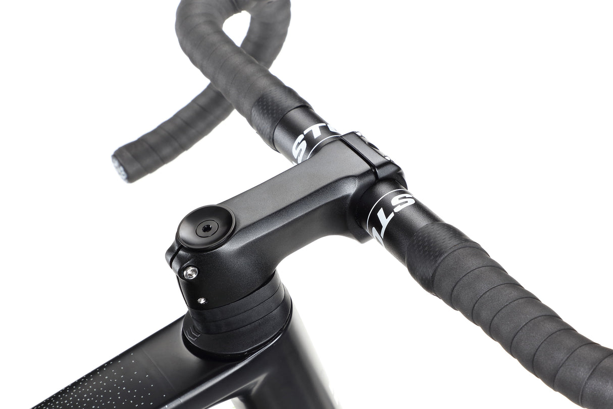 Haro Buzzard Carbon 3 – gravelowy rower z karbonową ramą i grupą Shimano GRX