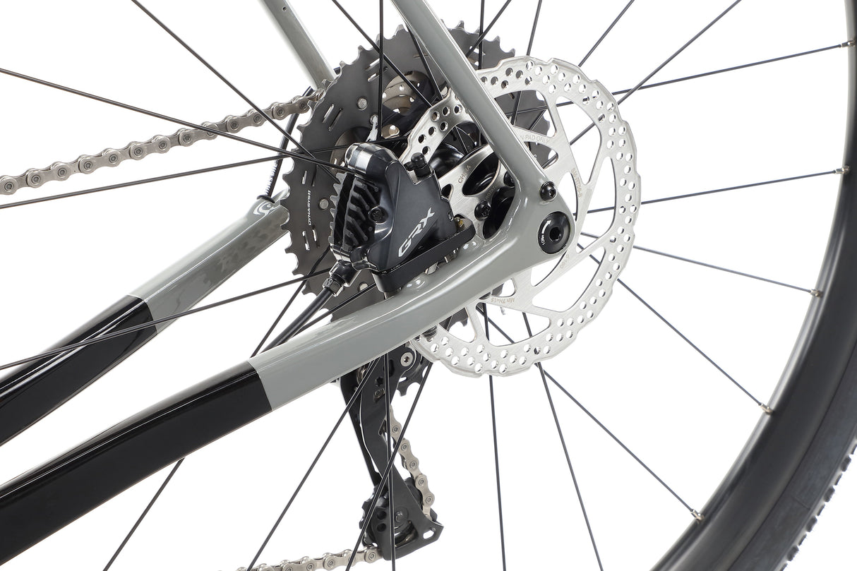 Haro Buzzard Carbon 3 – gravelowy rower z karbonową ramą i grupą Shimano GRX