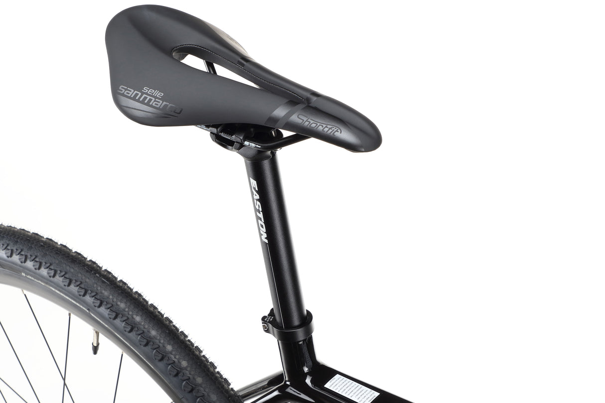 Haro Buzzard Carbon 3 – gravelowy rower z karbonową ramą i grupą Shimano GRX