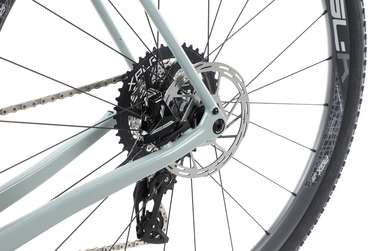 Haro Buzzard TS – gravelowy rower wyścigowy z karbonową ramą i SRAM Force