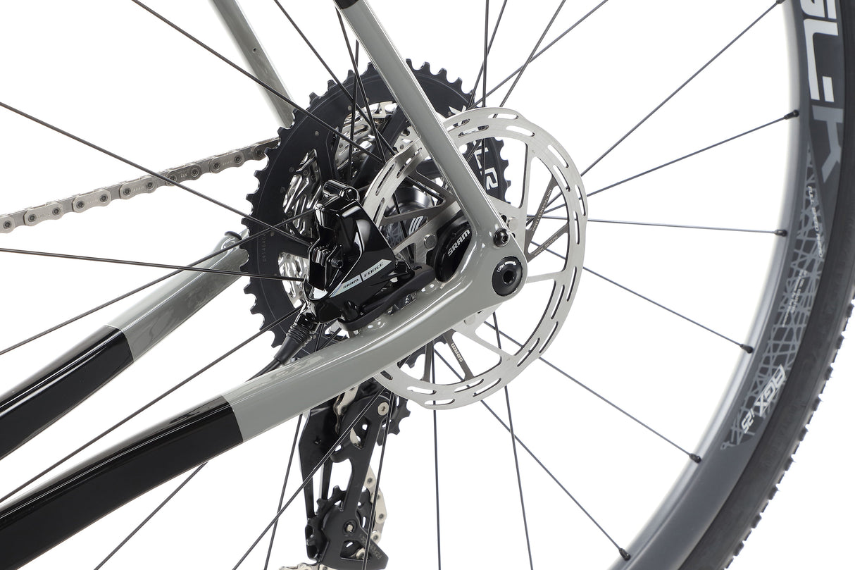 Haro Buzzard TS – gravelowy rower wyścigowy z karbonową ramą i SRAM Force