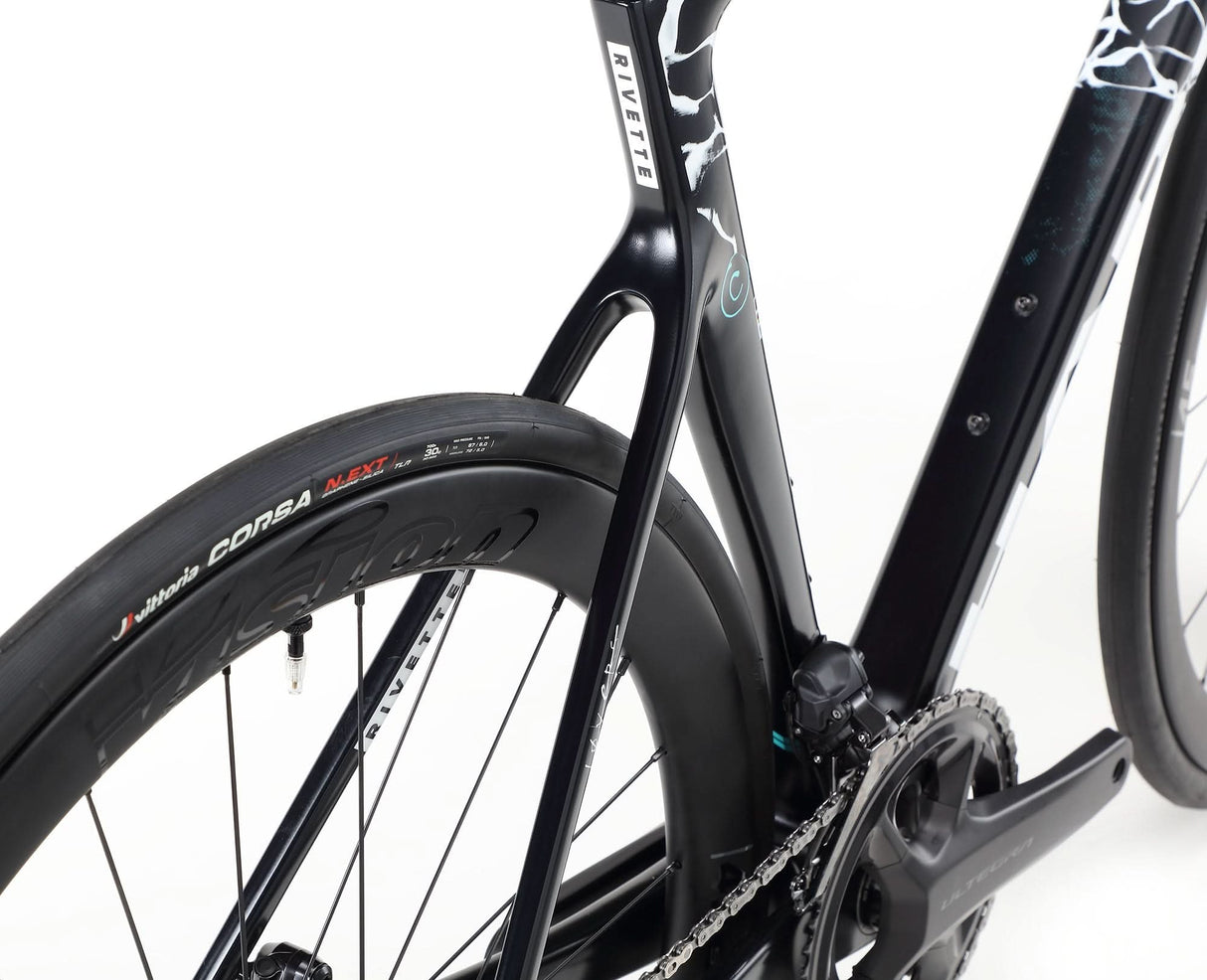 Rivette Carbon 1 – wyścigowy rower szosowy z ramą z karbonu i Ultegra Di2 | Ride Hub