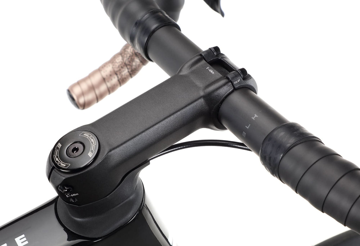 Rivette Carbon 1 – wyścigowy rower szosowy z ramą z karbonu i Ultegra Di2 | Ride Hub
