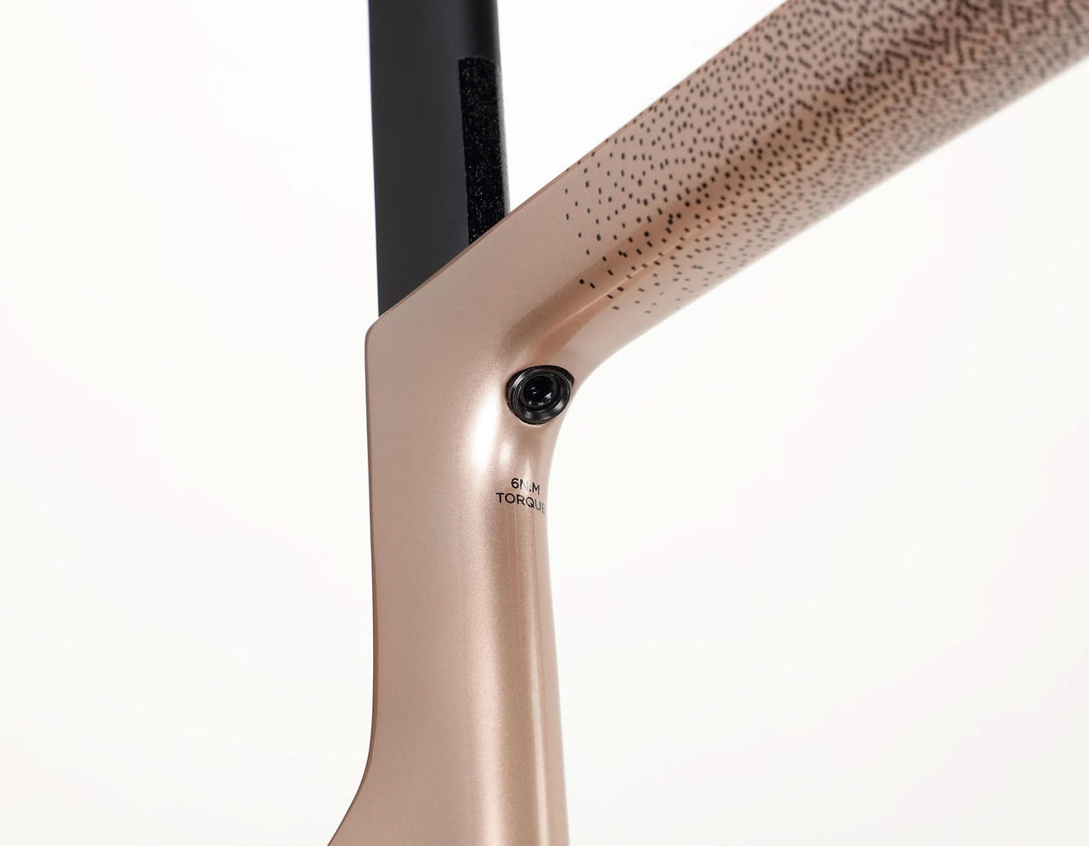 Rivette Carbon 2 – przystępny cenowo rower szosowy z karbonową ramą | Ride Hub