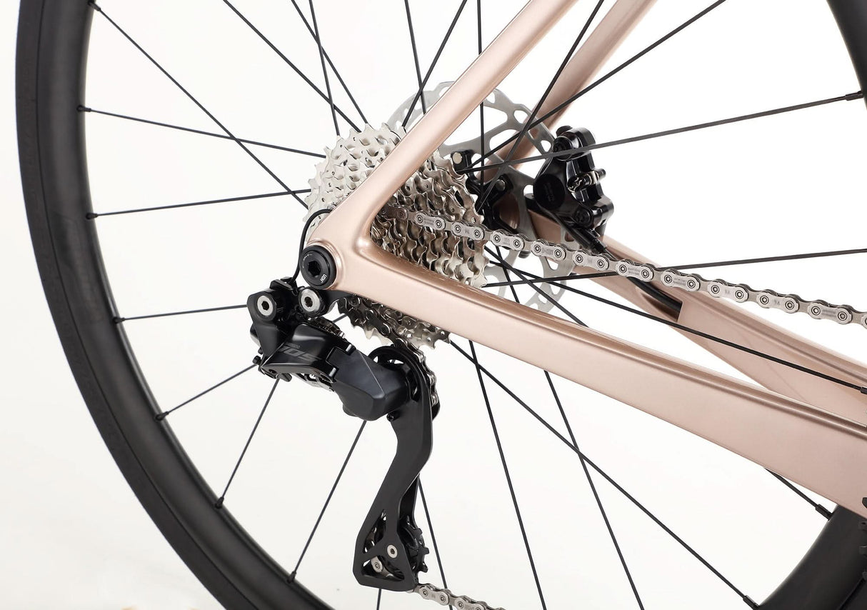 Rivette Carbon 2 – przystępny cenowo rower szosowy z karbonową ramą | Ride Hub