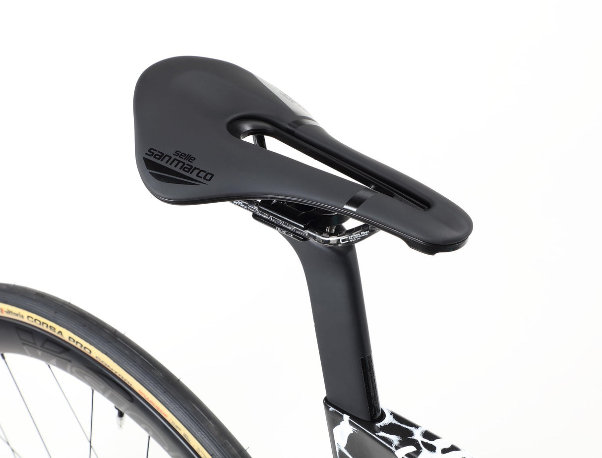 Rivette Carbon Top Shelf – Wyścigowa Maszyna z Włókna Węglowego | Ride Hub