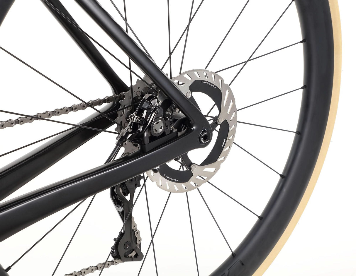 Rivette Carbon Top Shelf – Wyścigowa Maszyna z Włókna Węglowego | Ride Hub