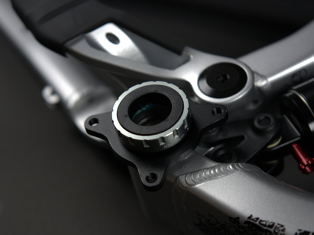 Wkręcany suport z mocowaniem ISCG05 (zdejmowanym) | RideHub