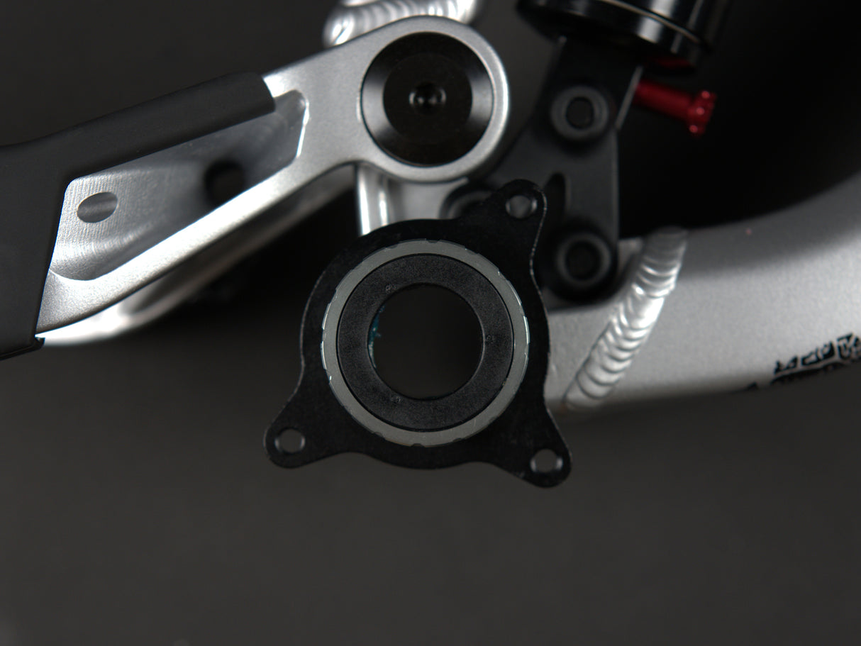 Wkręcany suport z mocowaniem ISCG05 (zdejmowanym) | RideHub