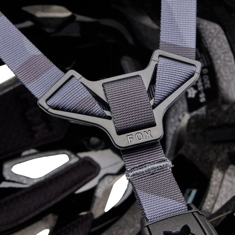 Kask Rowerowy Fox Crossframe Pro Black Camo
