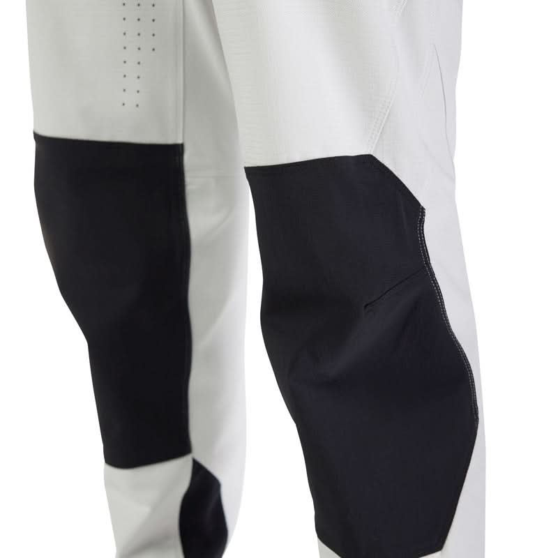 Spodnie Rowerowe Fox Defend Park Light Grey | RideHub