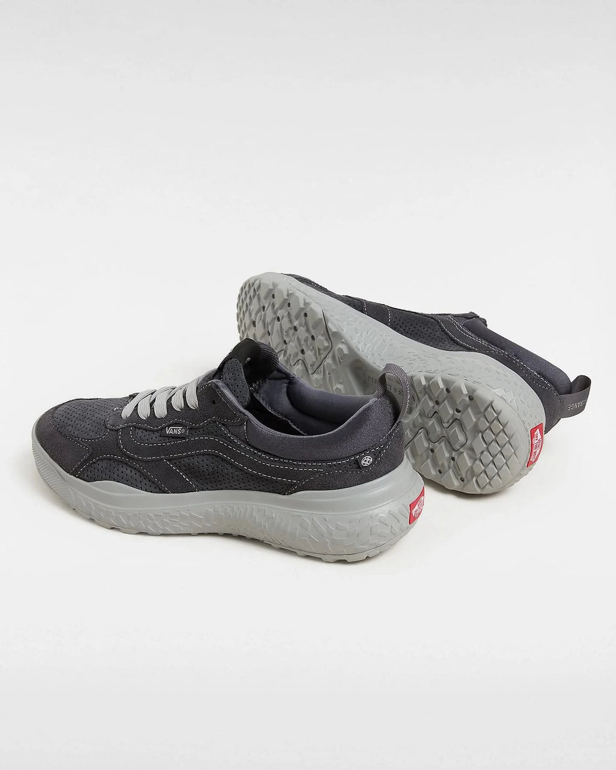 Buty Vans UltraRange Neo VR3 MTE Black/White | RideHub