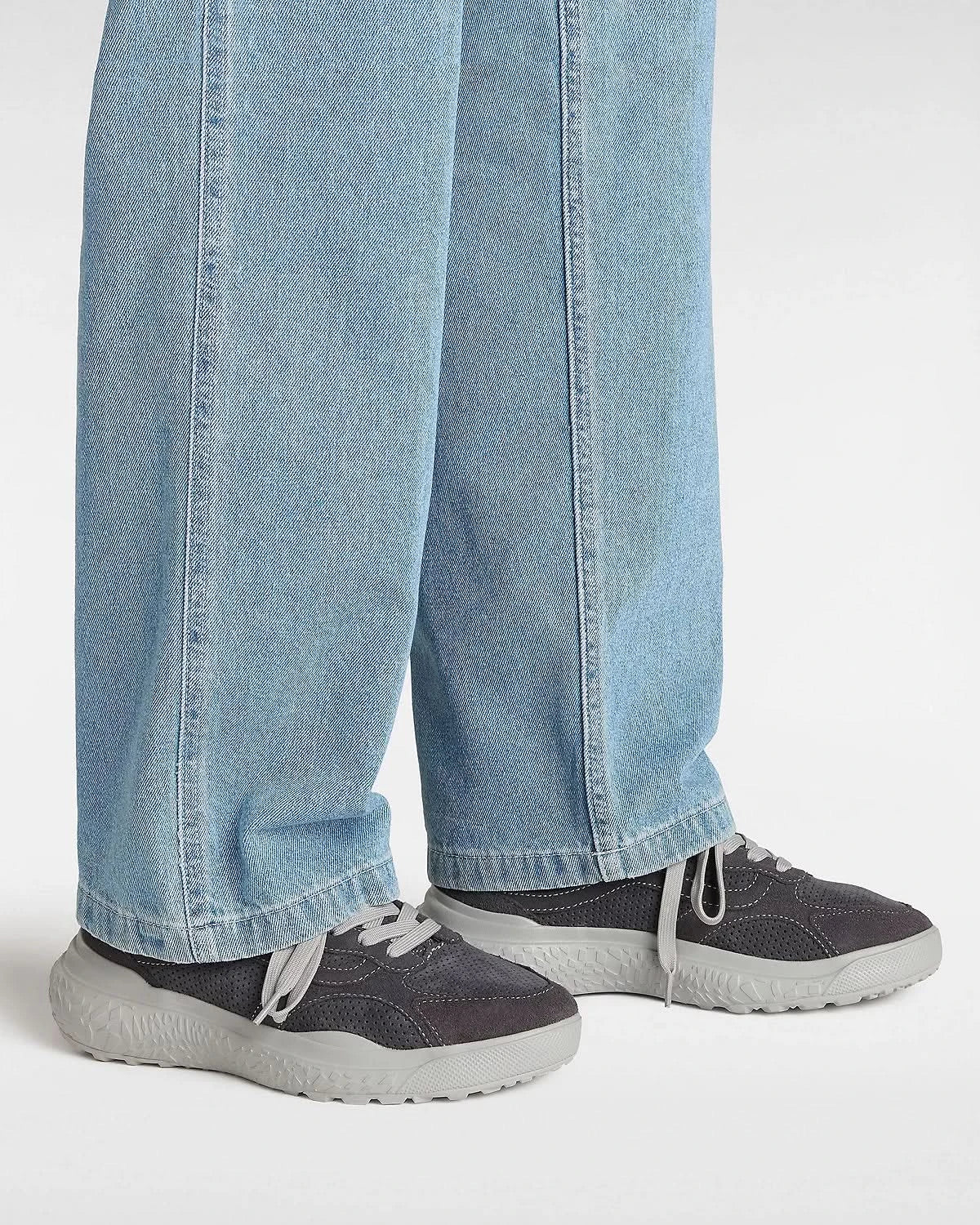 Buty Vans UltraRange Neo VR3 MTE Black/White | RideHub