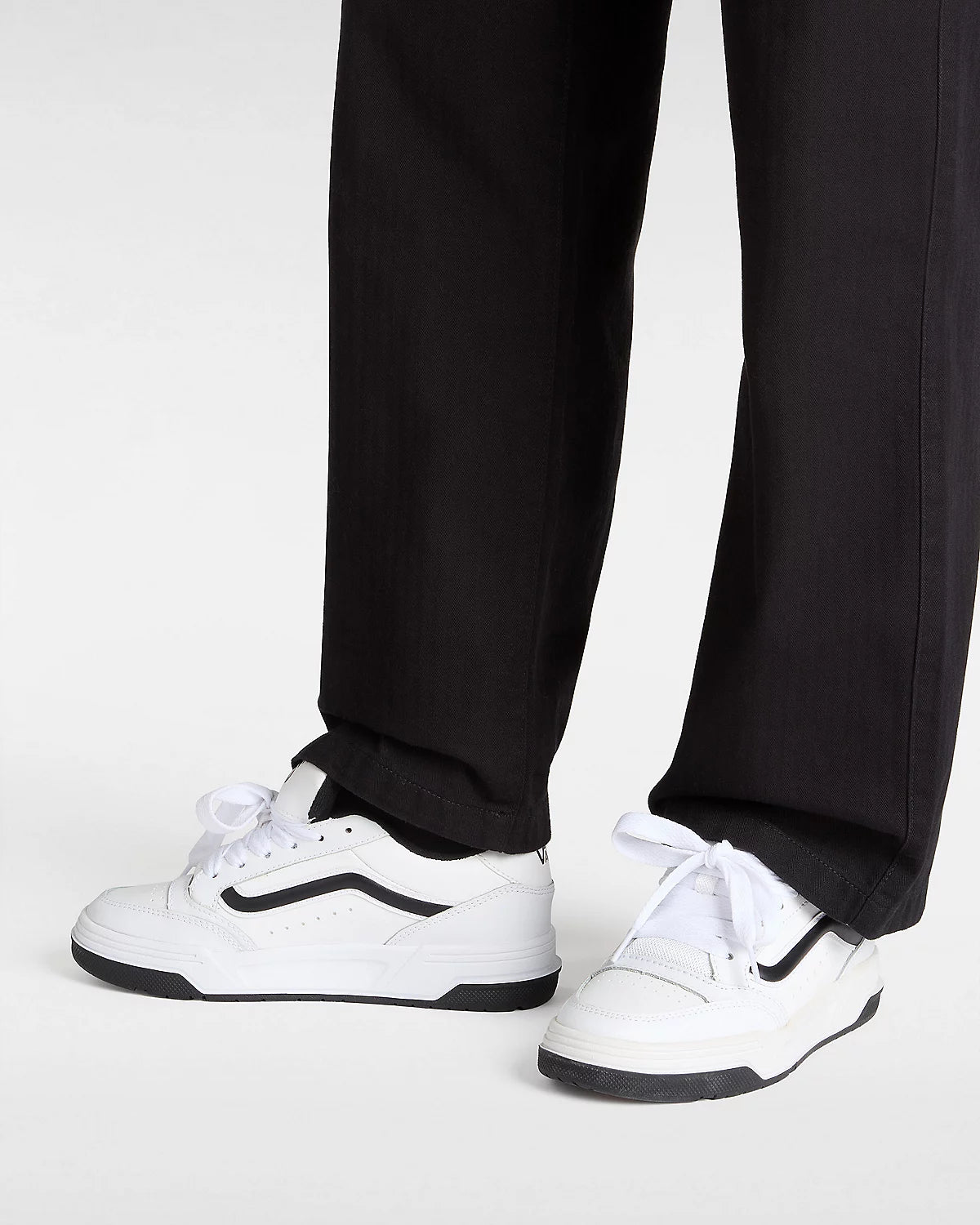 Buty Vans Hylane White/Black | RideHub