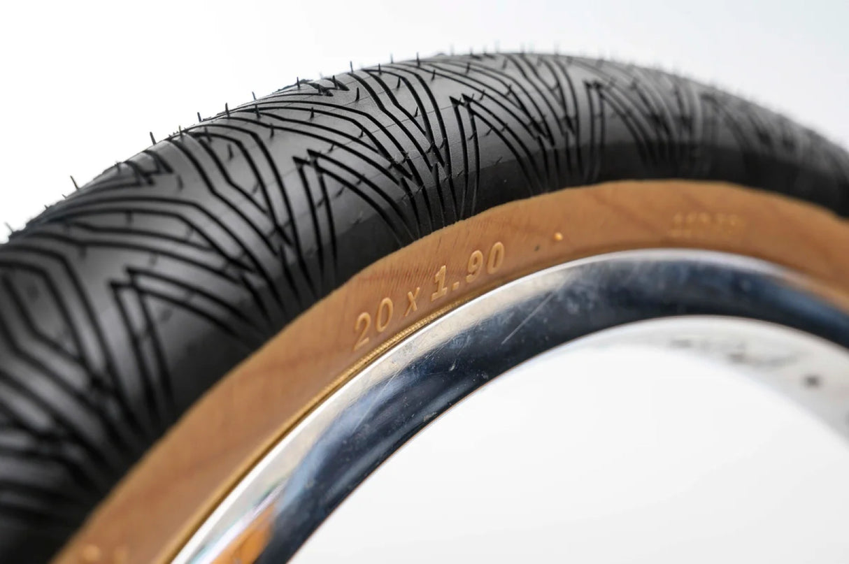 Zephyr Tire, 1.90, 110PSI, Kevlar black