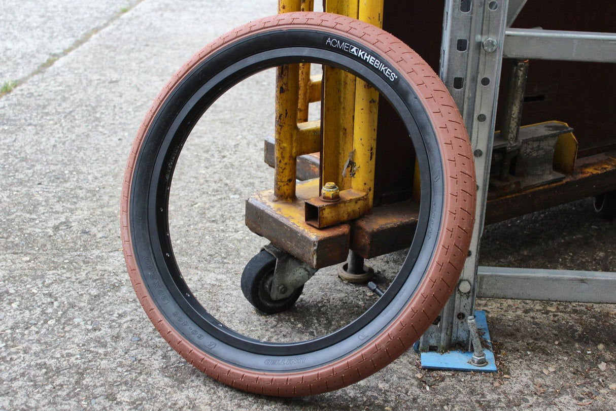 Opona BMX KHE ACME 20 x 2,40" | RideHub