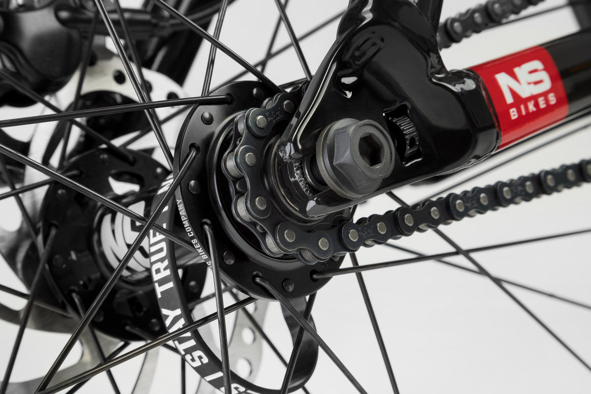 Rower dirtowy NS Bikes Movement 1 26" Czarny | RideHub