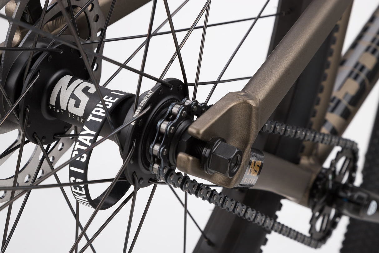 Rower dirtowy NS Bikes Movement 3 26" Oliwkowy | RideHub