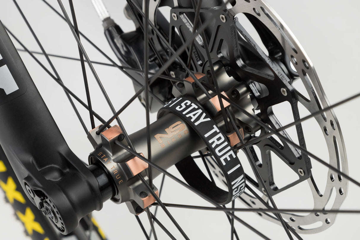 Rower karbonowy XC NS Bikes Synonym RC Performance | RideHub