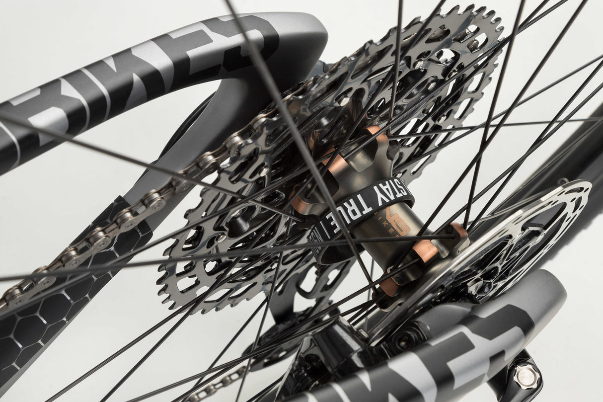 Rower karbonowy XC NS Bikes Synonym RC Performance | RideHub