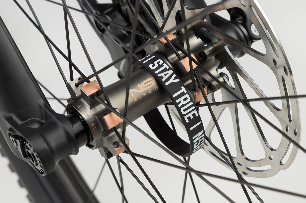 Rower karbonowy trailowy NS Bikes Synonym TR Performance | RideHub