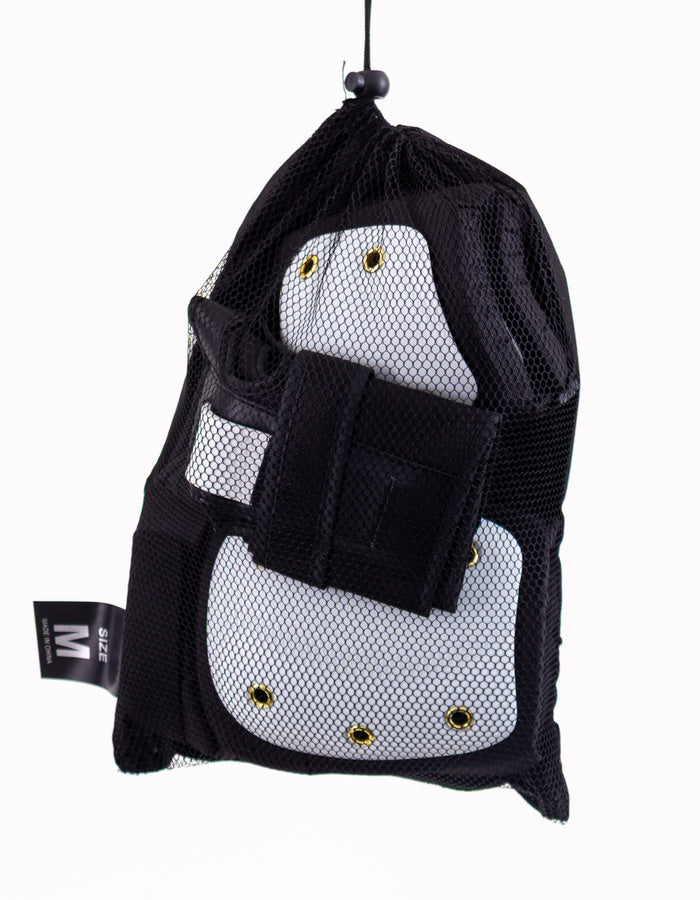 Zestaw Ochraniaczy Nervous Czarny Biały | RideHub