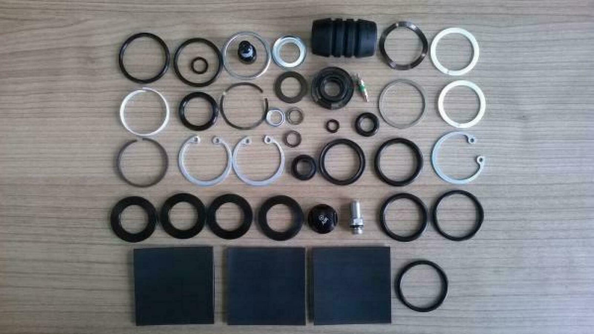 Zestaw serwisowy do amortyzatora RockShox Boxxer R2C2/WC (2011-2014) | RideHub