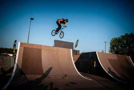 Przewodnik po jamach BMX dla riderów