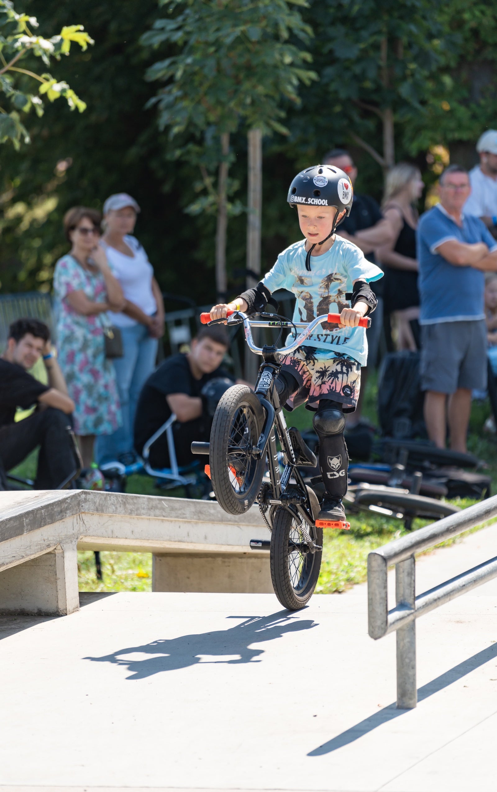 Przykład bezpiecznego startu w BMX krok po kroku