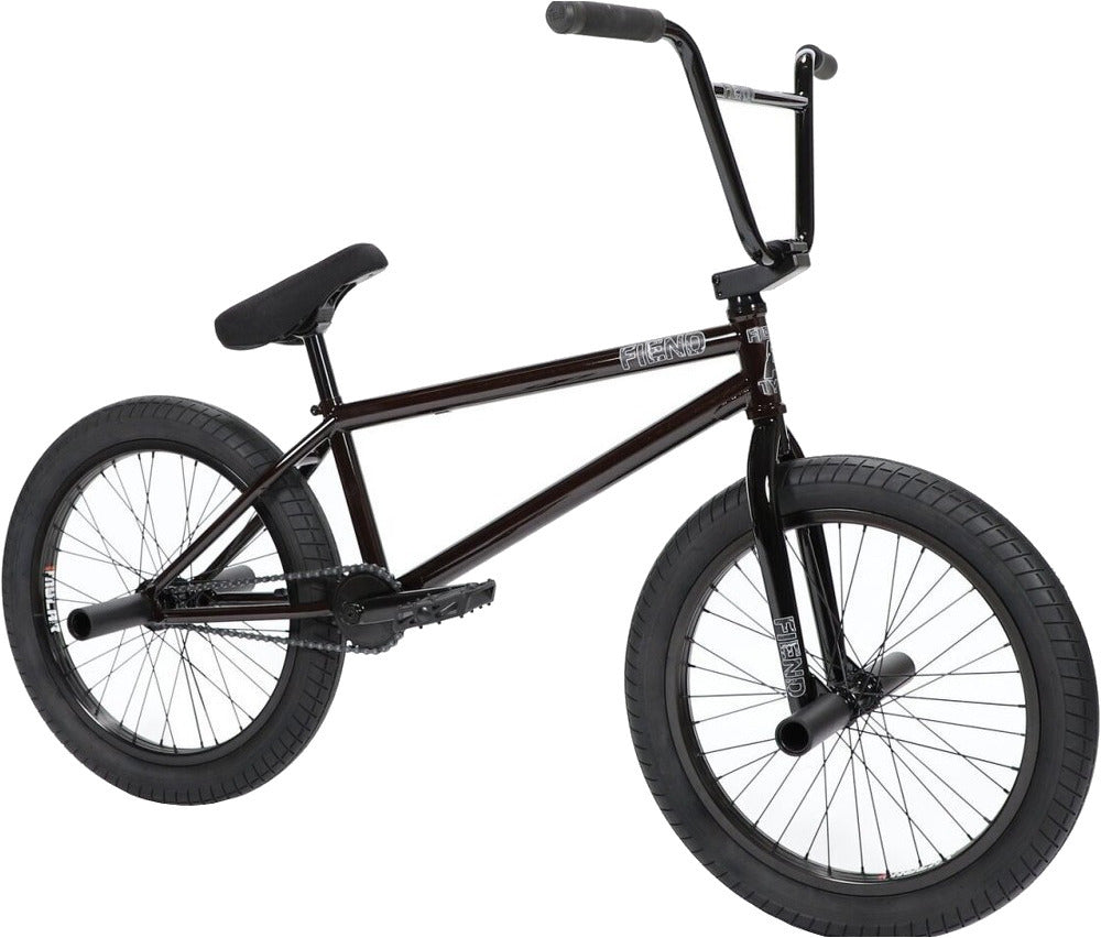 Jakie pegi BMX wybrać do swojego stylu